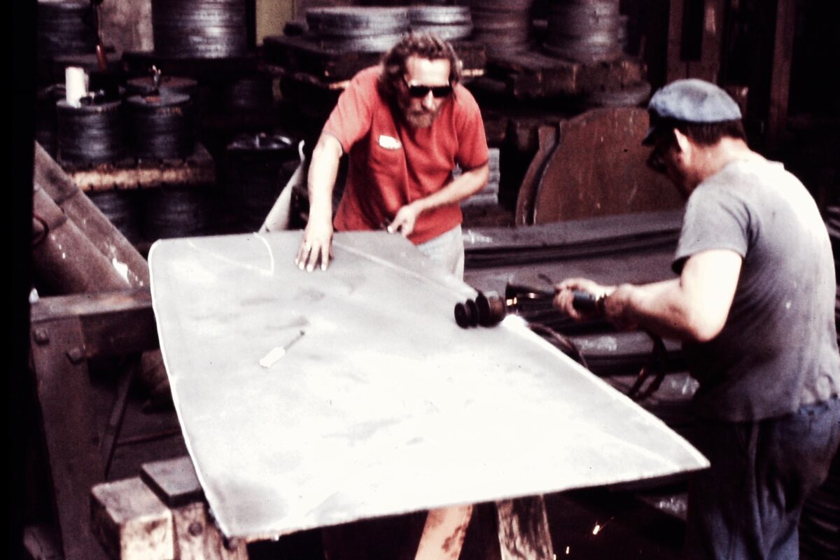 4-Jo_Ciesla_et_les_ouvriers__creation_de_la_Mazotte.jpg5-Jean_Paul_Domergue-sail-sous-couzan.jpgmenu.png Retour Jean-Paul Domergue, Sail sous Couzan Jo Ciesla et les ouvriers, création de la Mazotte