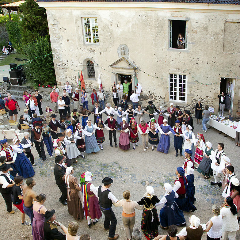 Les_Fardelets_-_cour_de_Goutelas